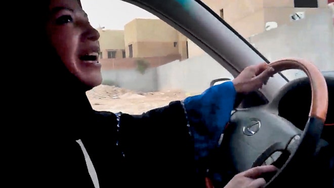 Saudi_Women_driving